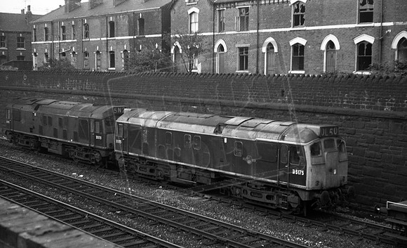 D5175 D5170 1967 Leeds Holbeck-ROneg-1703-253