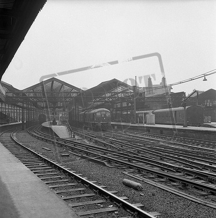 D50xx 1961-04 London Euston-ROneg-1510-044