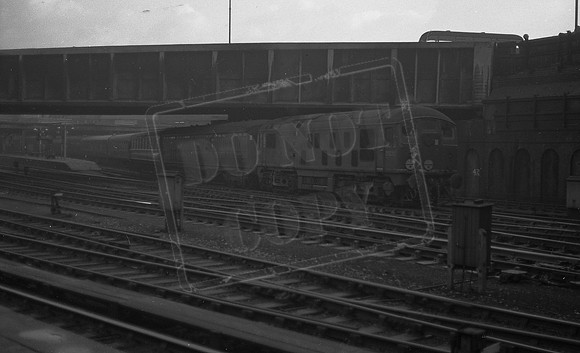 D5002 1960s Birmingham New Street-ROneg-153