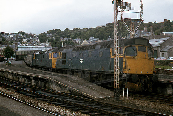 27041 27032 1978-07-19 Oban