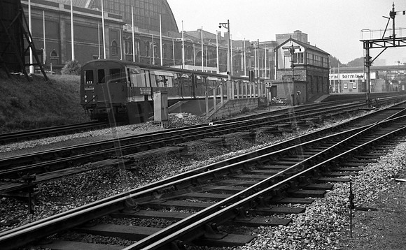 LT Tube 1969-10 Kensington Olympia