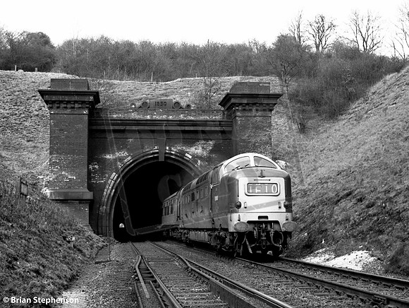 D9007 1963-06-09 Welwyn North Tunnel