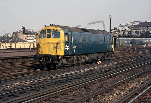 74007 1970s Clapham prob 74 -3995