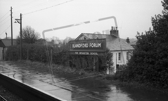 Sign 1966 Blandford Forum-ROneg-1803-SDJR#3-032