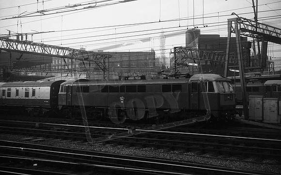 E3120 1967-03-30 London Euston-ROneg-1803-192
