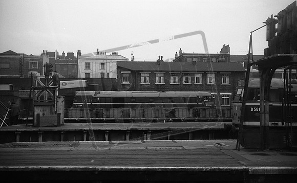 D5594 1966-11-07 London Kings Cross-ROneg-1803-200
