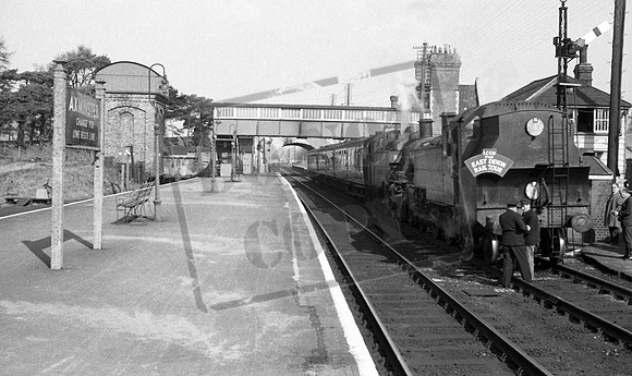 41206 41291 1965-03-07 Axminster