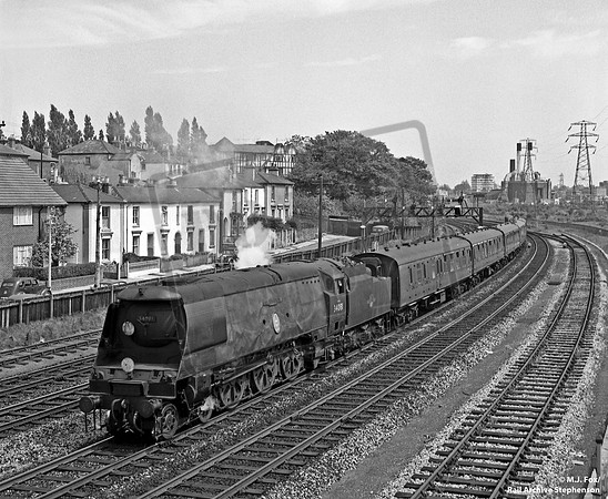 34081 1964-05-12 Millbrook