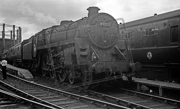 73037 1964 Bristol