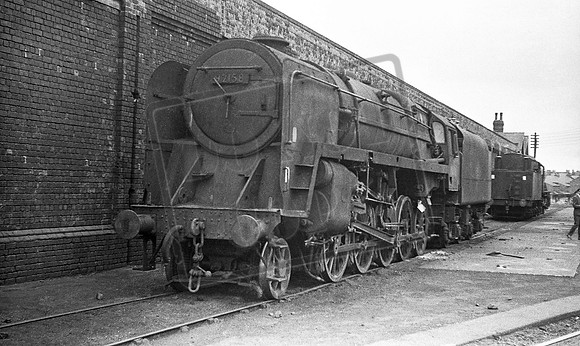 92158 1965 Aintree shed