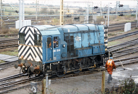 08914 1994-12-07 Bescot Yard