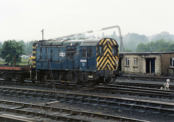 08831 1985-06-04 Eastleigh yard