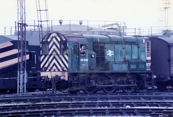 08949 1983-03-18 Bristol Bath Road