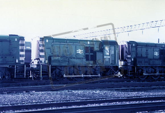 08696 1982-11-22 Bescot