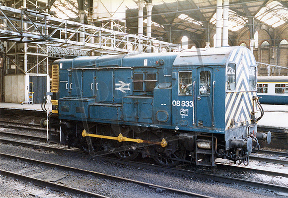 08833 1984-06-02 Liverpool Street Station