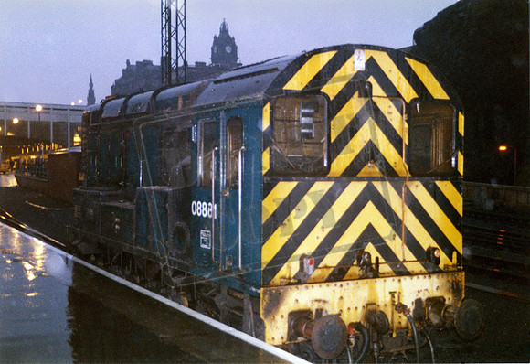 08881 1984-11-03 Edinburgh Waverley