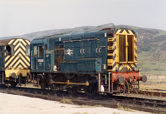 08898 1985-05-12 Swansea Burrows Sidings
