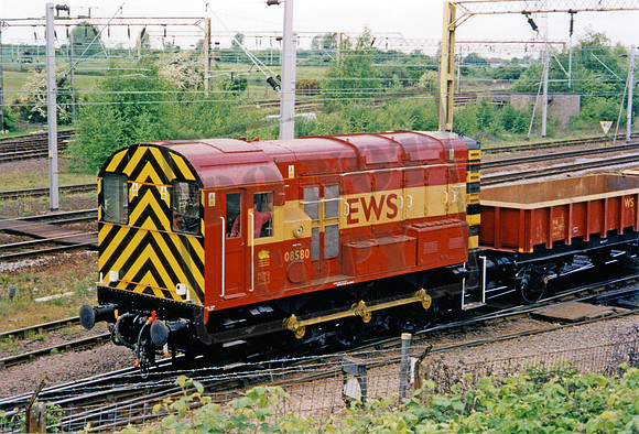 08580 2003-05-15 Bescot Yard     -
