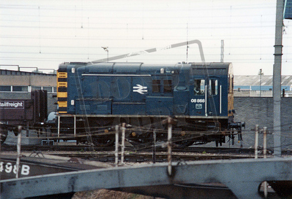 08868 1983-10-30 Bescot Yard