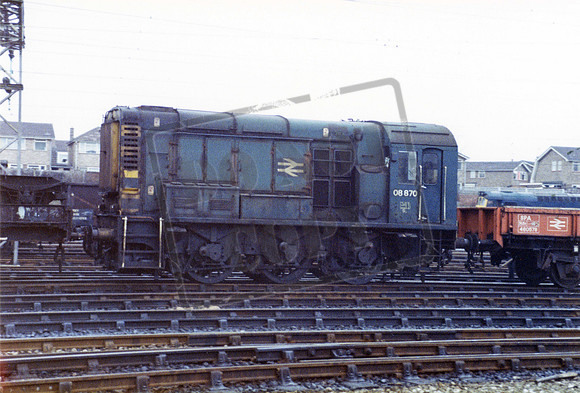 08870 1983-03-17 Bescot Yard