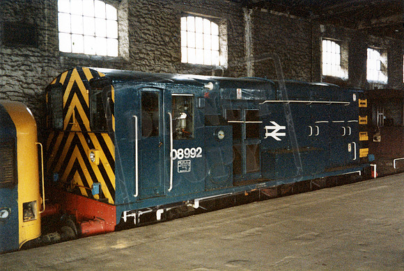 08992 1985-05-12 Llanelli