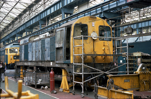 20097 1979-12 Crewe Works
