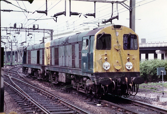 20017 1982-05-27 Bescot
