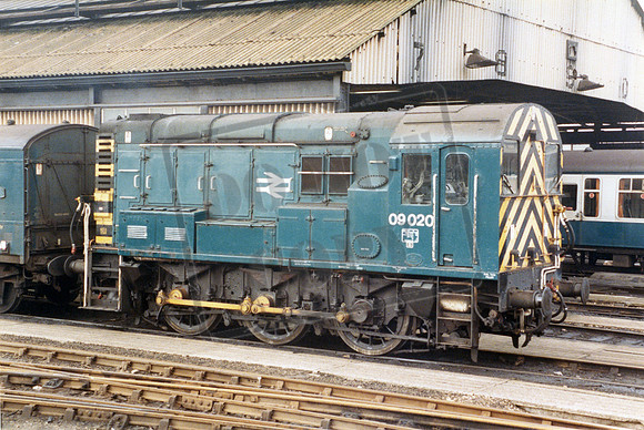 09020 1984-03-12 Clapham Junction