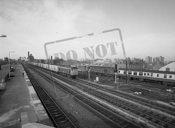 25xxx 40xxx 1970s Man Exch-ROneg-JC-2034