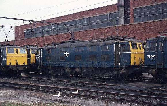 76036 1976-04-30 Reddish