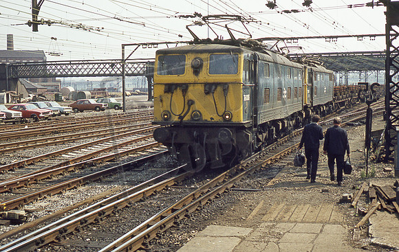 76006 1977-08-02 Guide Bridge