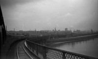 D53xx 1960s Dundee, coming off Tay Bridge-ROneg3174