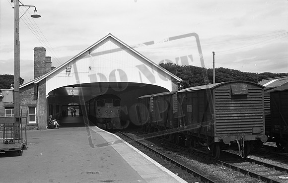 D53xx 1973c Thurso-ROneg-1811-024