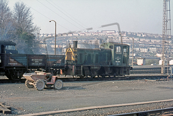 03134 1976-02-28 Laira