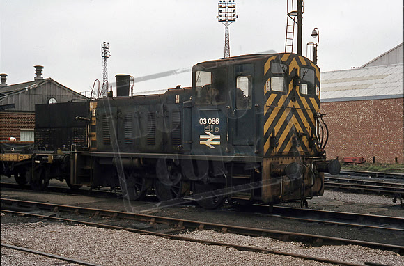 03086 1976 Norwich