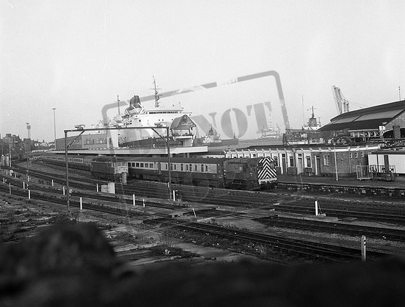 08906 1980s Holyhead-ROneg-1806-213