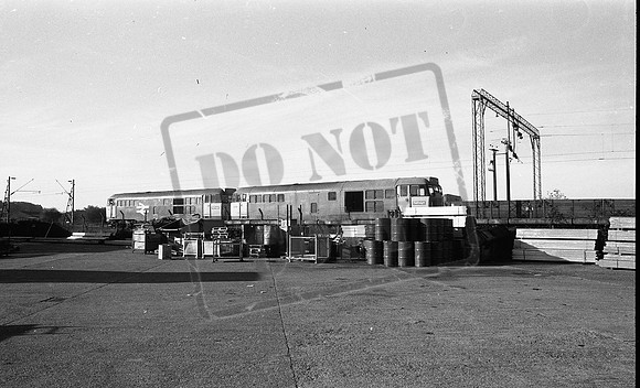 31196 31181 1989-10-24 Rye House Costains Siding on Hertford E -Temple Mills daily pickup-ROneg-1807-151