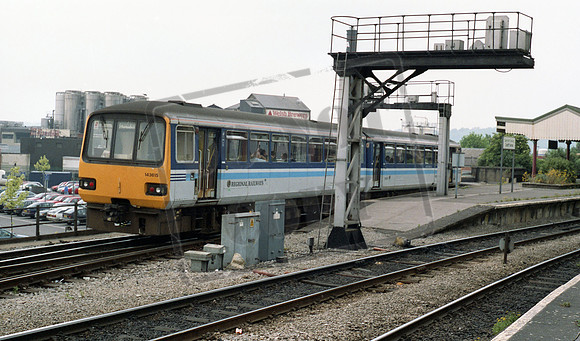 143615 1998-05-22 Cardiff Central