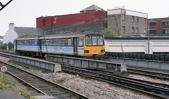 143615 1998-05-22 Cardiff Central