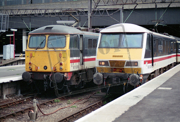 87035 90006 199-207-16 Euston