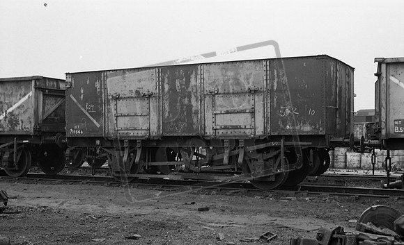 Wagon 1966-03-26 Hull Sculcoates Yard-ROneg-1903-010