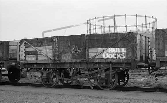 Wagon 1966-04-26 Hull Sculcoates Yard-ROneg-1903-065