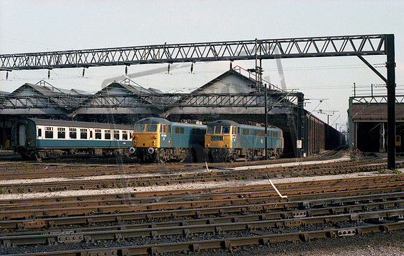 87021 86261 Longsight Carriage Sidings