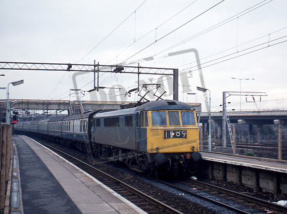 86025 1975 Bescot Station