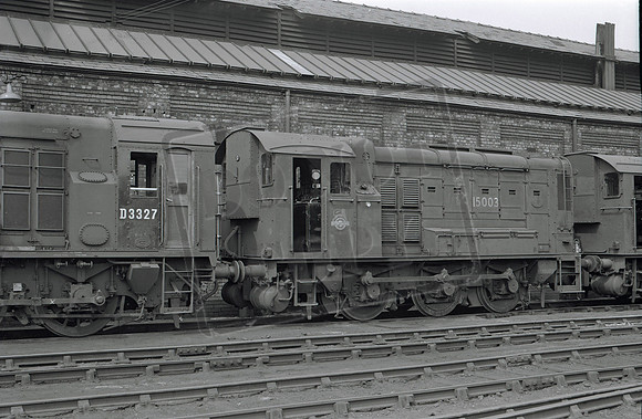 15003 D3327 1960s March