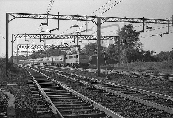 86241 1975-09-26 Roade-ROneg-174