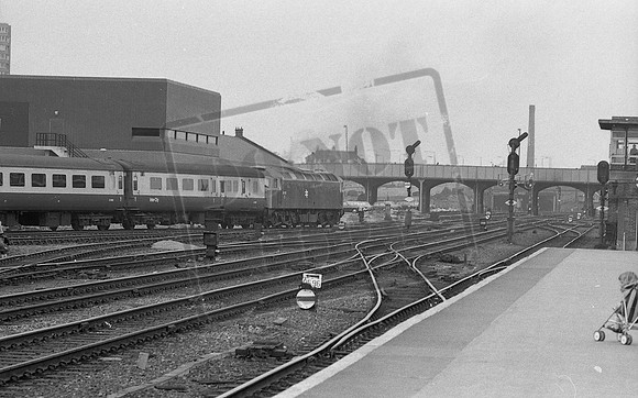 47470 1976-04-22 Doncaster-ROneg-315