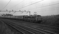 87017 1975-08 near Roade-ROneg-131