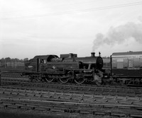 42409 1960s Leeds Neville Hill carriage sidings-ROneg-1308-217