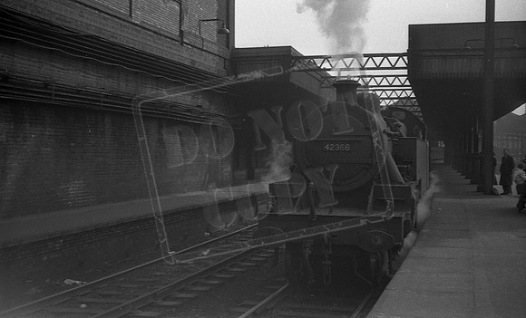 42366 Euston-ROneg3368